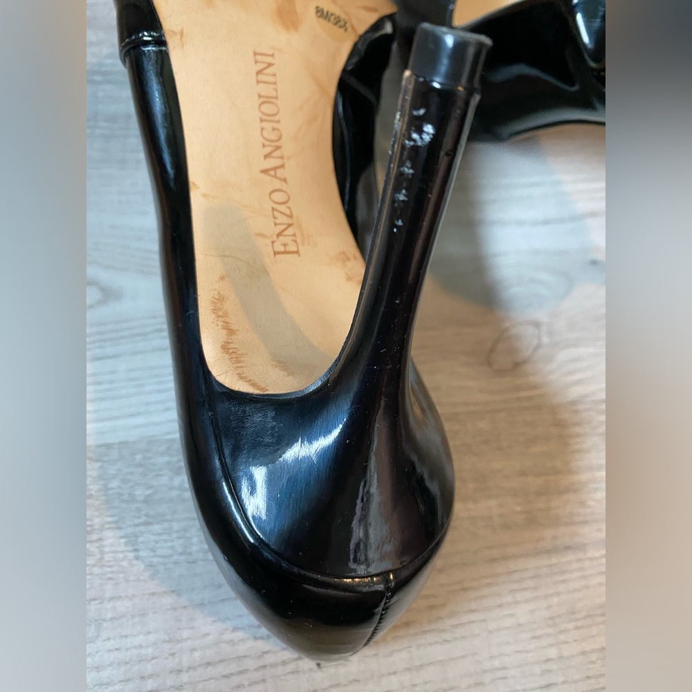 ENZO ANGIOLINI EN-Deslia Crossover Design Asymmetrical Peep Toe Pumps. Size 8M. - Picture 5 of 5